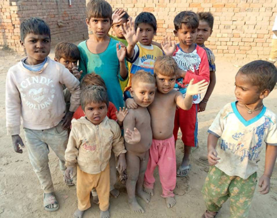 Kinderarbeit in Ziegelfabriken in Pakistan